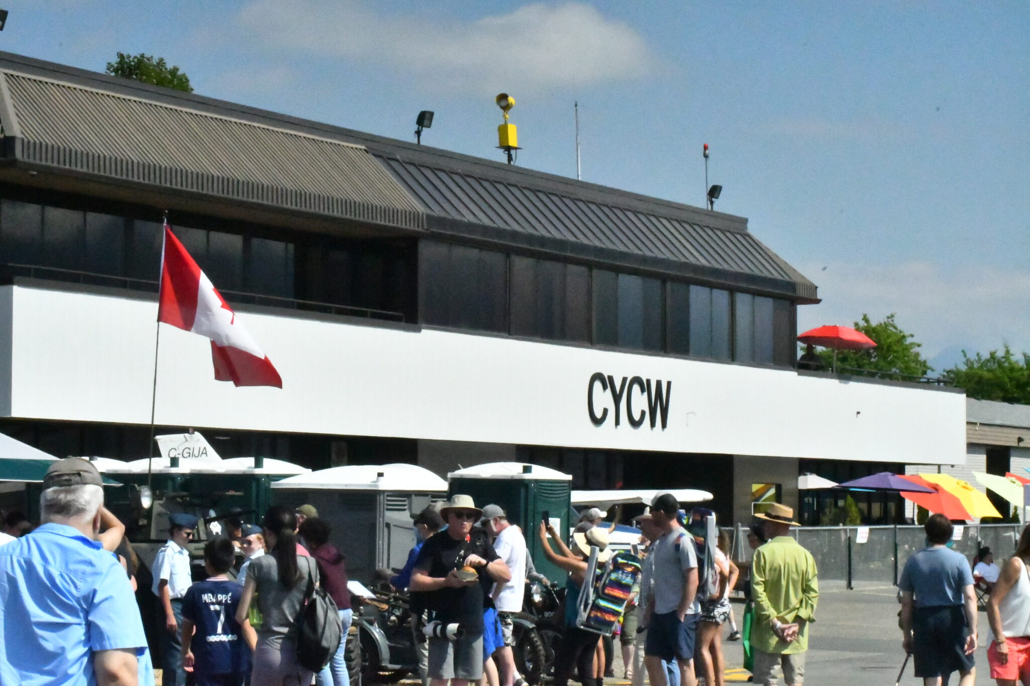 TSB Now Investigating Chilliwack Airport Incident Plane Clipped Light